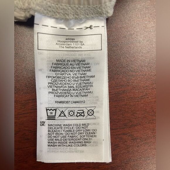 Adidas White Athletic Shorts Sporty Y2K Clean Girl Aesthetic SZ M - Picture 7 of 7